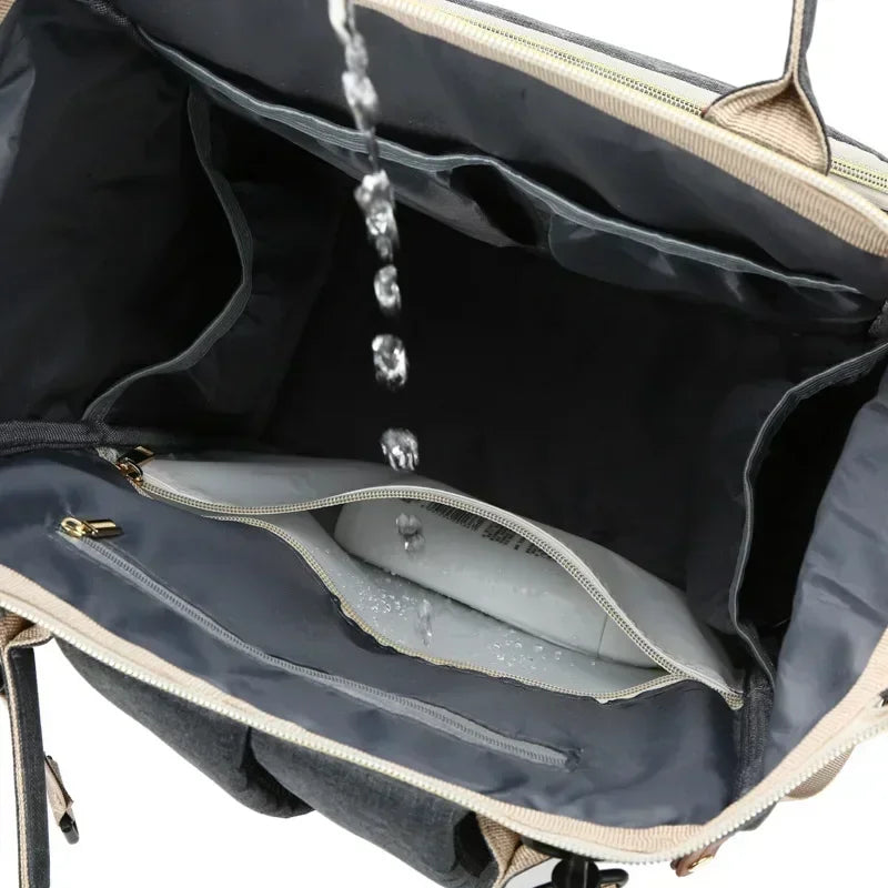 Le sac à langer à dos ultime pour parents modernes pour bébé.